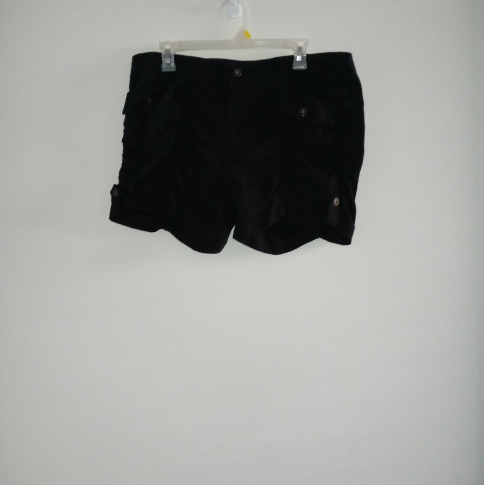 Black bongo size 15 shorts